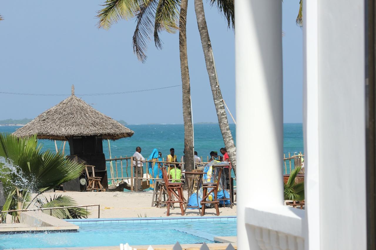 Villa Dahl Beach Resort Daressalam Exterior foto