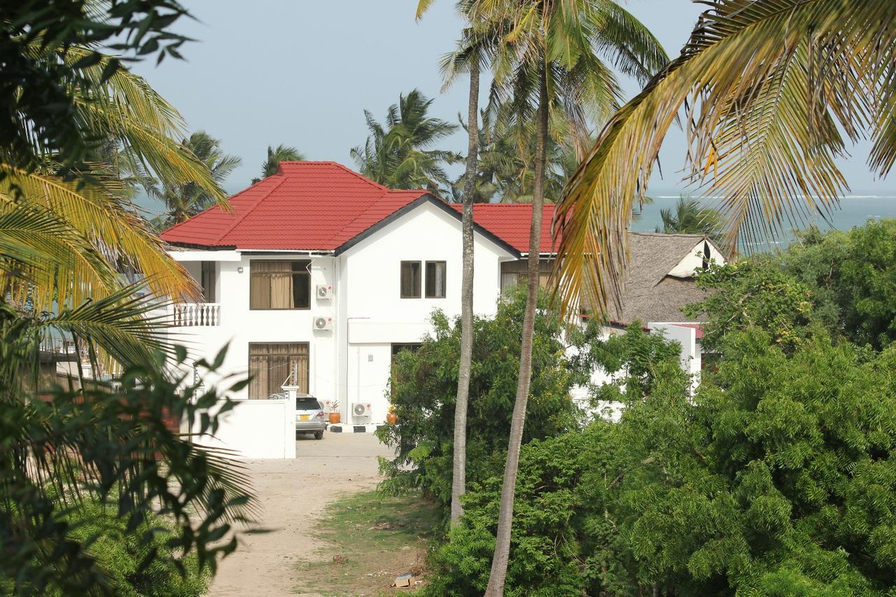 Villa Dahl Beach Resort Daressalam Exterior foto