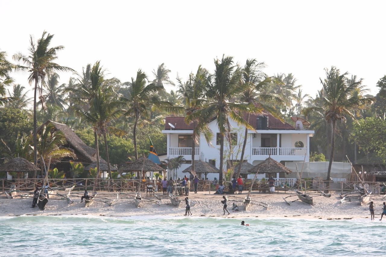 Villa Dahl Beach Resort Daressalam Exterior foto
