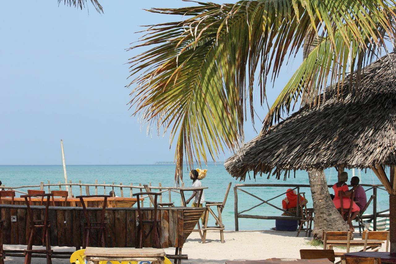 Villa Dahl Beach Resort Daressalam Exterior foto