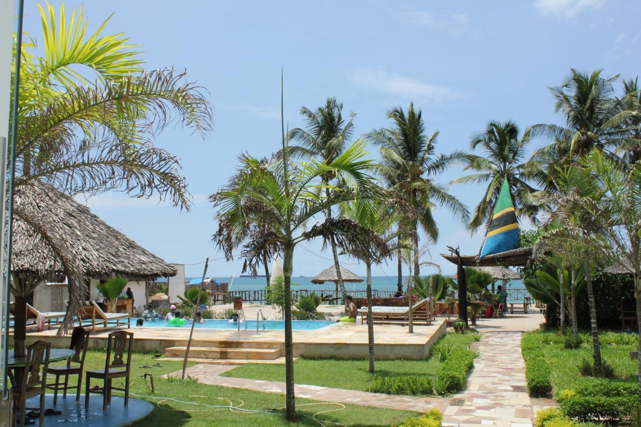 Villa Dahl Beach Resort Daressalam Exterior foto