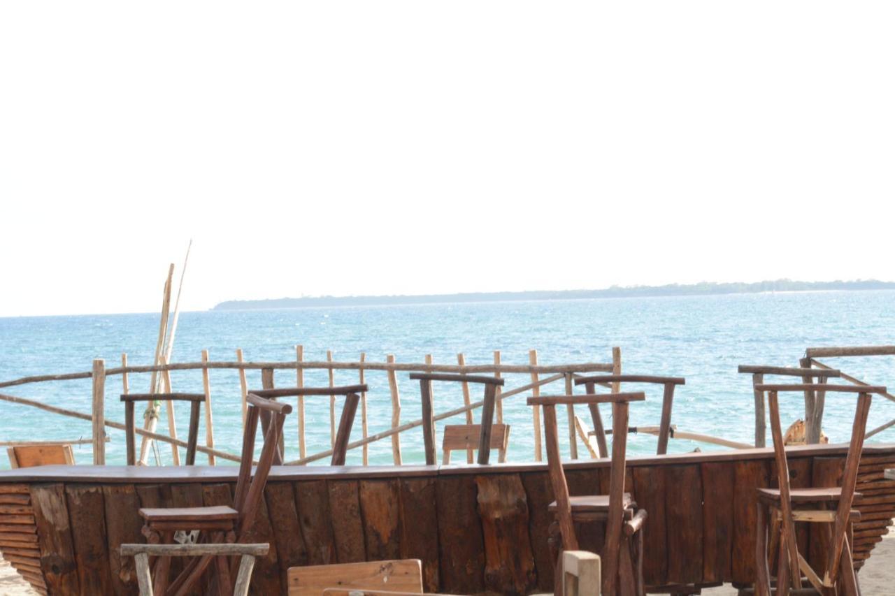 Villa Dahl Beach Resort Daressalam Exterior foto